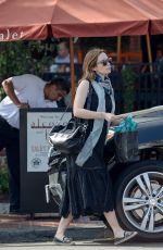 EMILY BLUNT Shopping at Spitfire Girl in Los Feliz 03/02/2016