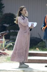 JENNFER GARNER on the Set of 