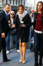 JENNIFER GARNER Leaves a Breakfast Coffee Shop in Manhattan 03/16/2016