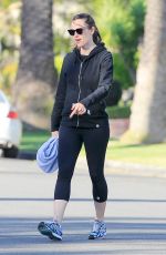 JENNIFER GARNER Leaves a Gym in Los Angeles 03/29/2016