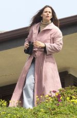 JENNIFER GARNER on the Set of 