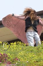 JENNIFER GARNER on the Set of 