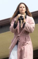 JENNIFER GARNER on the Set of 