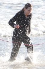 JENNIFER GARNER on the Set of 