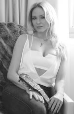 JEWEL KILCHER - 