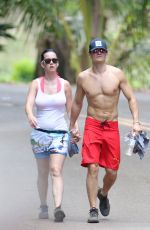 KATY PERRY and Orlando Bloom Out Hiking in Hawaii 02/27/2016