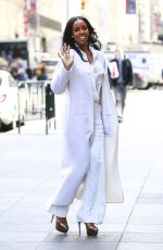 KELLY ROWLAND Leaves Huffpost Live in New York 03/21/2016