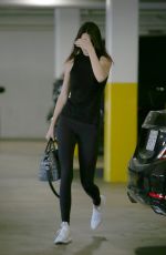 KENDALL JENNER Grocery Shopping in Los Angeles 03/15/2016