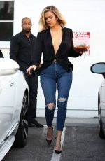KHLOE KARDASHIAN Out and About in Van Nuys 03/01/2016