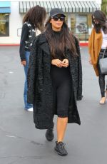 KIM KARDASHIAN Shopping at Toys R Us in Calabasas 03/05/2016