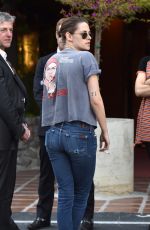 KRISTEN STEWART Out for Lunch in Los Angeles 03/24/2016
