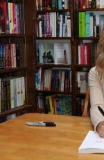 KRISTIN CAVALLARI Signing Copies of Her Book at Book Revue in Huntington 03/15/2016