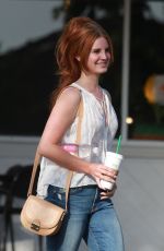 LANA DEL REY Out at Beverly Glen Market in Bel-air 03/27/2016