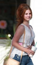 LANA DEL REY Out at Beverly Glen Market in Bel-air 03/27/2016