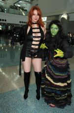 MAITLAND WARD Doing Cosplay at Wonder Con in Los Angeles 03/26/2016