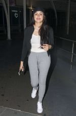 MARNIE SIMPSON Arrives in Sydney 03/19/2016