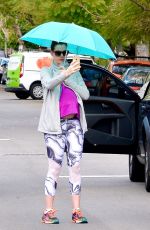 Pregnant ANNE HATHAWAY Leaves a Gym in Los Angeles 03/14/2016