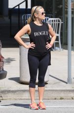 REESE WITHERSPOON Heading to Yoga Class in Brentwood 03/12/2016