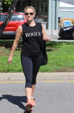 REESE WITHERSPOON Heading to Yoga Class in Brentwood 03/12/2016