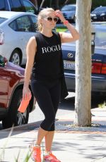 REESE WITHERSPOON Heading to Yoga Class in Brentwood 03/12/2016