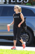 REESE WITHERSPOON Heading to Yoga Class in Brentwood 03/12/2016