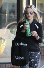 REESE WITHERSPOON Leaves a Yoga Class in Brentwood 03/17/2016