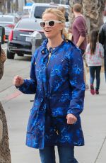 REESE WITHERSPOON Out and About in Santa Monica 03/05/2016