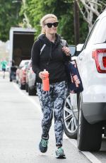 REESE WITHERSPOON Out for Morning Yoga Class in Brentwood 03/07/2016