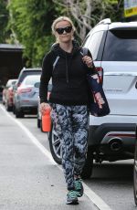 REESE WITHERSPOON Out for Morning Yoga Class in Brentwood 03/07/2016