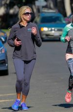 REESE WITHERSPOON Out Jogging in Los Angeles 0/08/2016