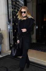 ROSIE HUNTINGTON-WHITELEY Leaves Her Hotel in Paris 03/02/2016