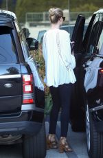 ROSIE HUNTINGTON-WHITELEY Out and About in Los Angeles 03/30/2016