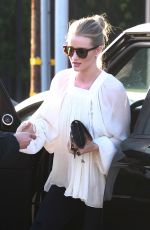 ROSIE HUNTINGTON-WHITELEY Out and About in Los Angeles 03/30/2016