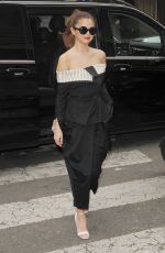 SELENA GOMEZ Arrives at Ginger Restaurant in Paris 03/10/2016