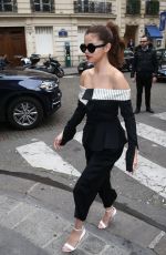 SELENA GOMEZ Arrives at Ginger Restaurant in Paris 03/10/2016
