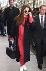 SELENA GOMEZ at Charles-de-gaulle Airport in Paris 03/08/2016