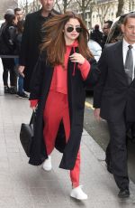 SELENA GOMEZ at Charles-de-gaulle Airport in Paris 03/08/2016