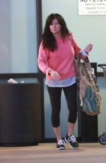 SHANNEN DOHERTY Shopping in Malibu 03/13/2016