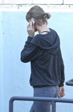 TAYLOR SWIFT Arrives at Pilates Class in West Hollywood 03/25/2016