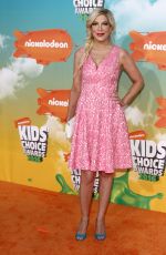TORI SPELLING at Nickelodeon’s 2016 Kids’ Choice Awards in Inglewood 03/12/2016