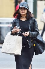 VANESSA HUDGEN Shopping at American Two Shot in Manhattan 03/23/2016