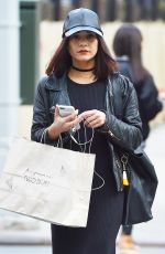 VANESSA HUDGEN Shopping at American Two Shot in Manhattan 03/23/2016