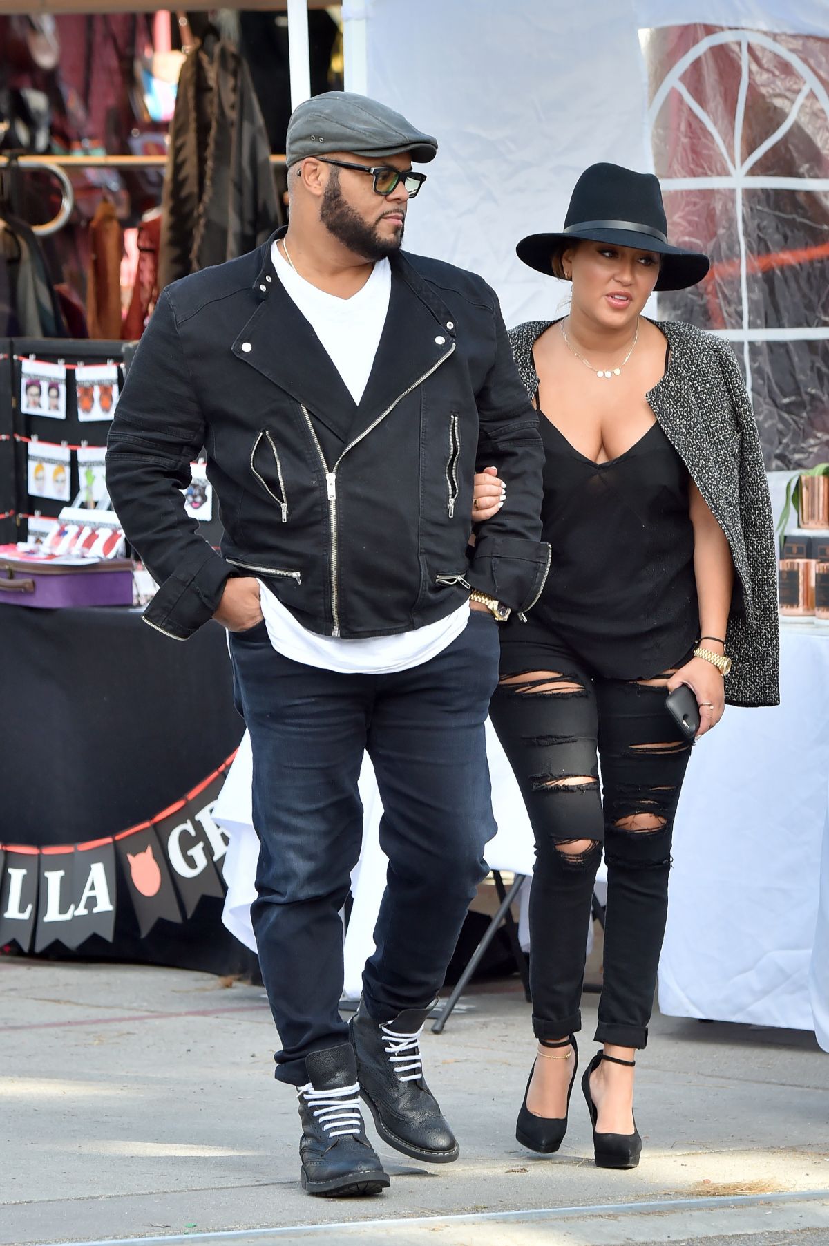 ADRIENNE BAILON At Rose Bowl Flea Market In Pasadena 04 10 2016 ADRIENNE BAILON At Rose Bowl Flea Market In Pasadena 04 10 2016