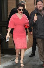 ALYSSA MILANO Leaves 
