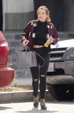 BELLA nad DANI THORNE Ou Sthopping in Los Angeles 04/11/2016