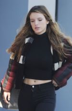 BELLA nad DANI THORNE Ou Sthopping in Los Angeles 04/11/2016
