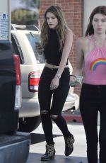 BELLA nad DANI THORNE Ou Sthopping in Los Angeles 04/11/2016