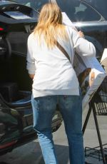 CAMERON DIAZ Shopping at Petco in Studio City 04/02/2016