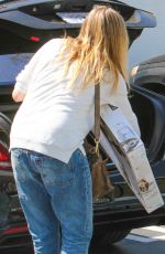 CAMERON DIAZ Shopping at Petco in Studio City 04/02/2016