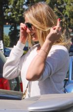 CAMERON DIAZ Shopping at Petco in Studio City 04/02/2016